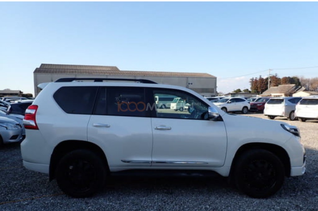 TOYOTA LAND CRUISER PRADO 150, Жийп, 2023 автомашин зарна, худалдана ...